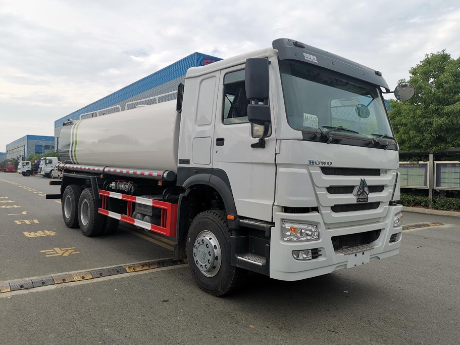 Hot Sale Sintotruck Howo 6x4 Water Spray Tank Truck With Bowser And Sprinkler