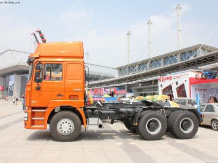 most popular Dongfeng 6X4 tractor truck for sale