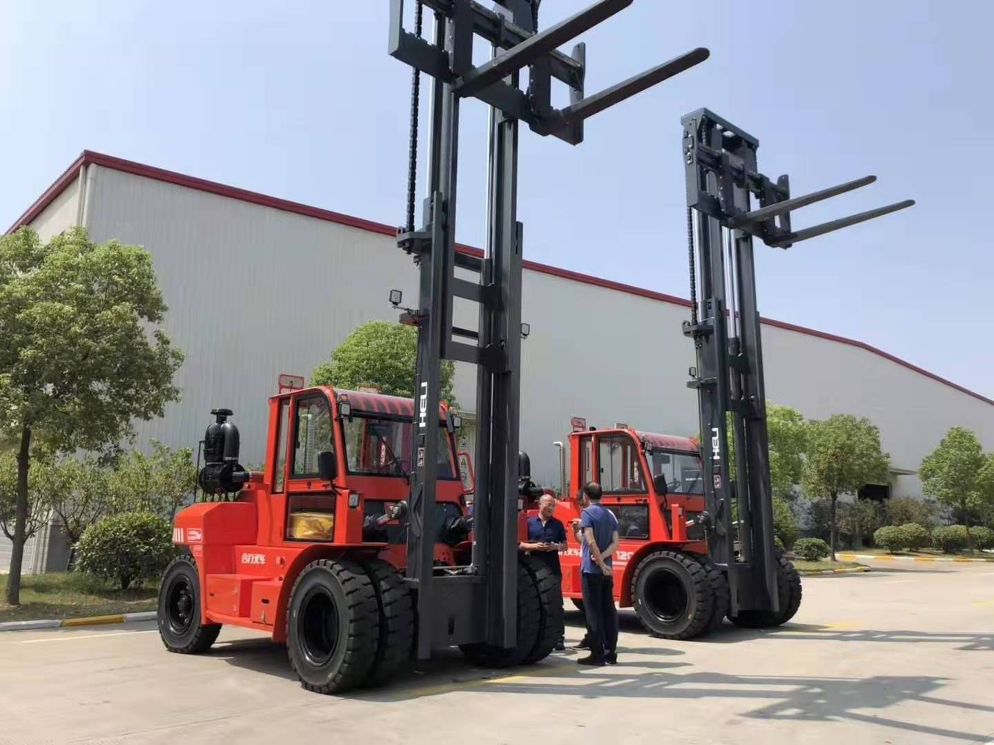 Heli 10 Ton Forklifts Truck CPCD100 Heavy Duty Diesel Forklift With Side Loader