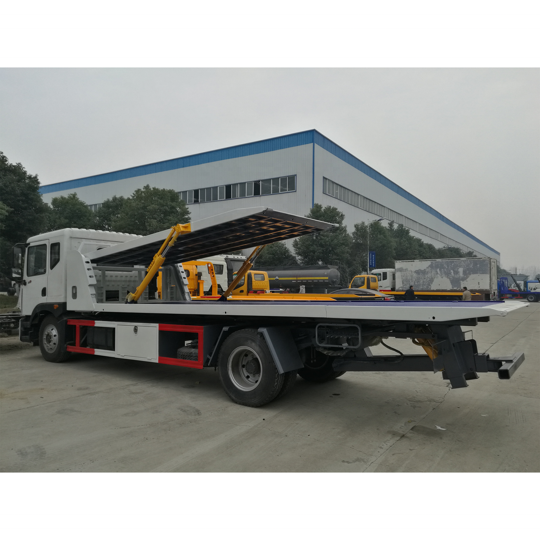 7 Tons 8 Tons Towing Wrecker Flat Bed Truck for sale