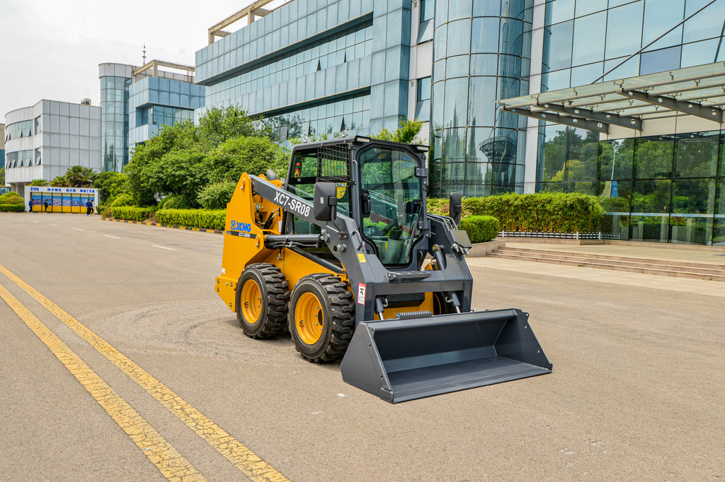 XCM G Pneumatic Tires Wheel Loader XC7-SR10 Mini Skid Steer Loader 1Ton Skid Steer Loader