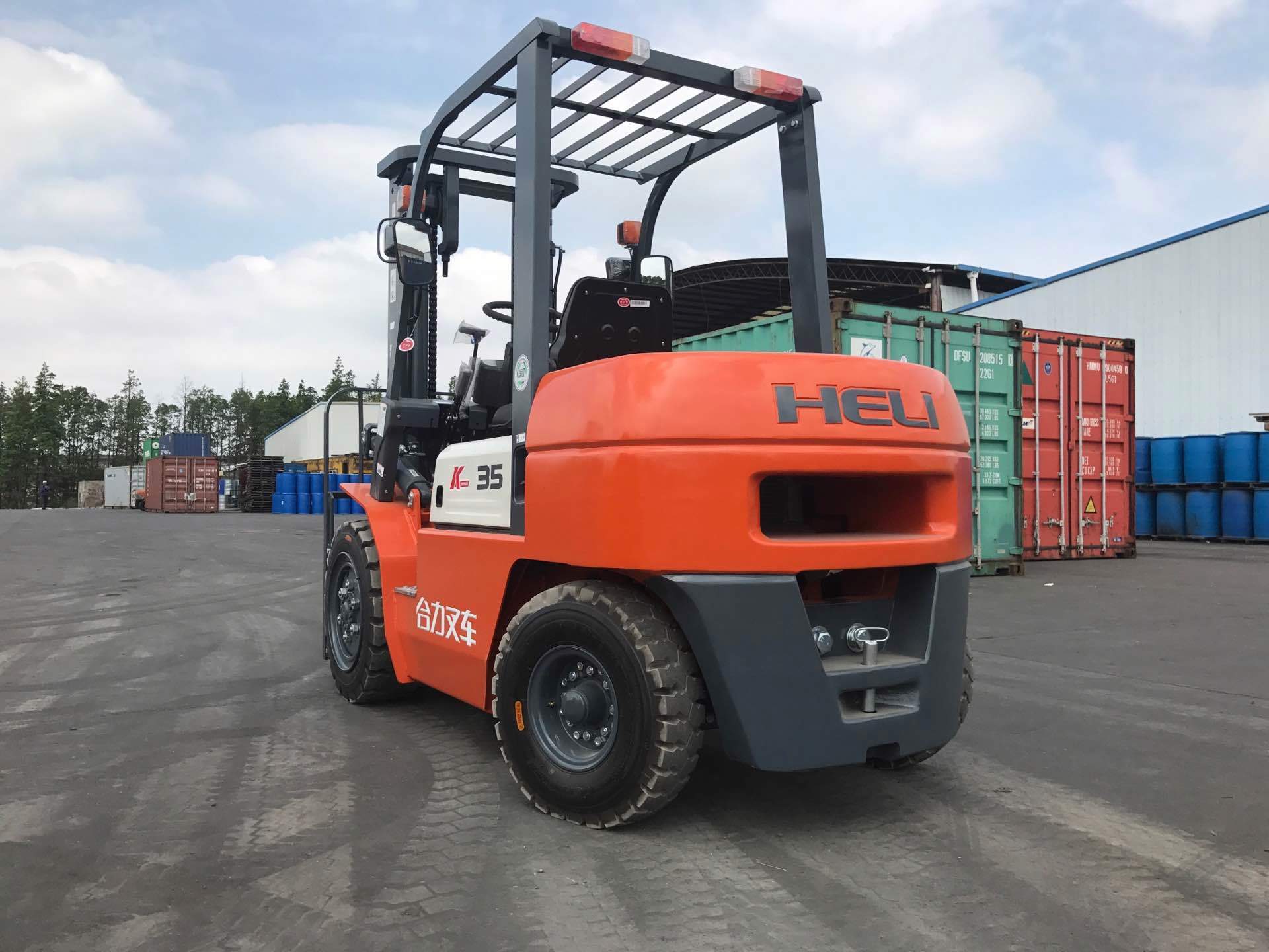 HELI 1.5 ton mini Grua Horquilla Container Fork Lift 20 Ton 25 Ton 30 Ton Big Diesel Forklift With Dual Tires CPCD15