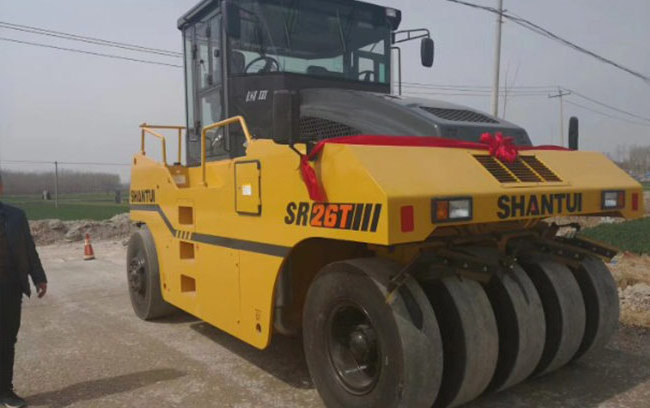 SHANTUI 26ton PNEUMATIC TYRE ROAD ROLLER SR26T for asphalt compacting work