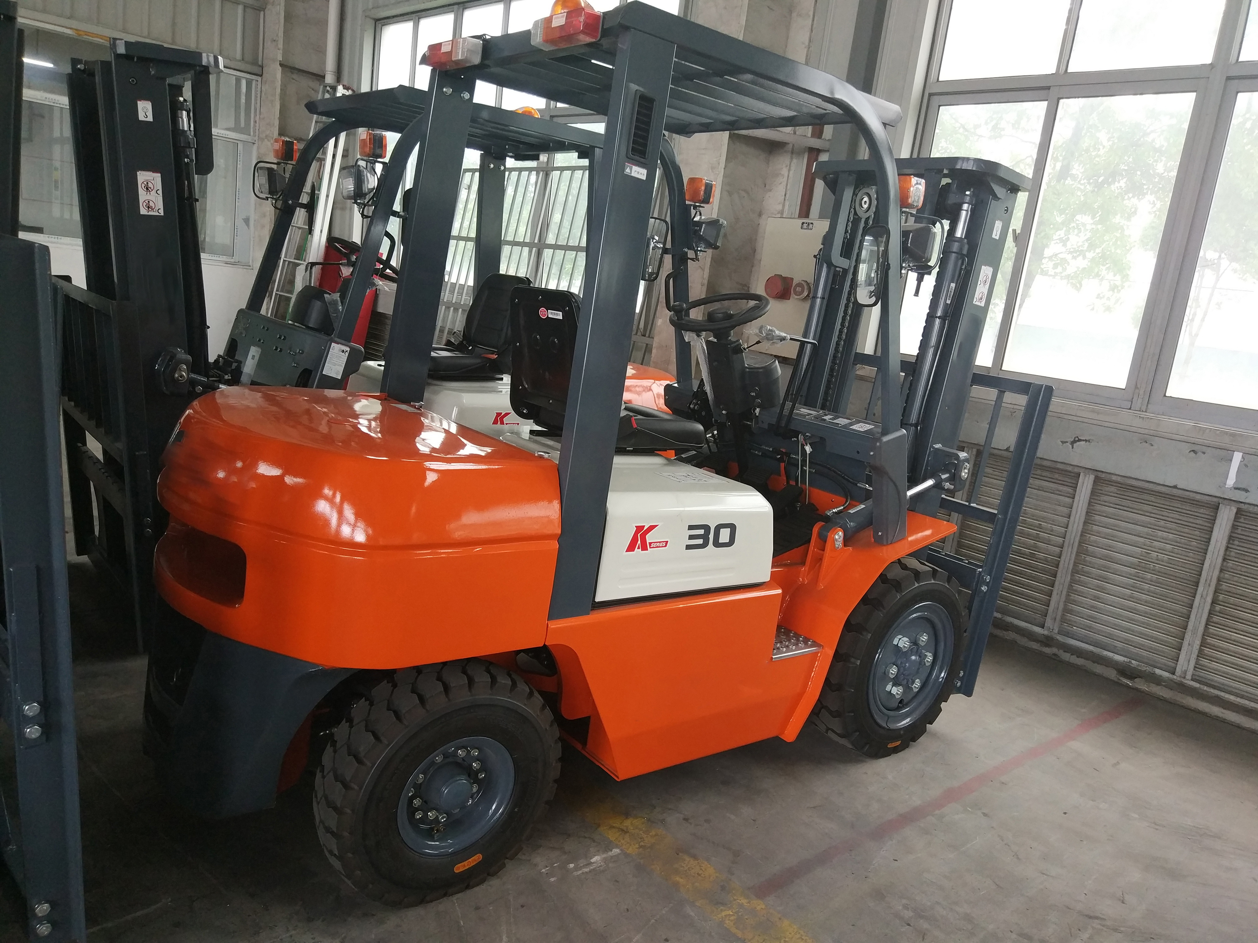 3 Ton Heli Electrical Forklift Truck CPCD30 with Side Shifter