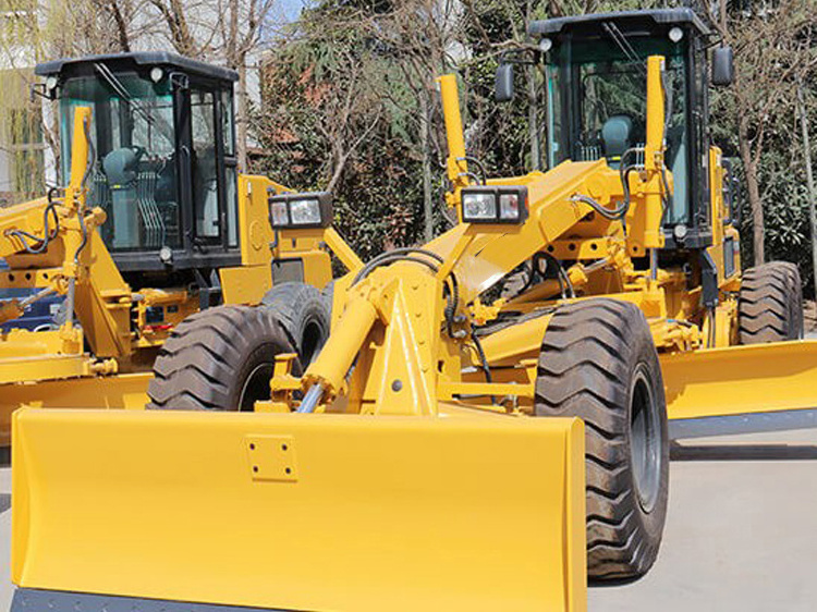 Motor Grader Tractor Grader Mini Road Grader PY135C