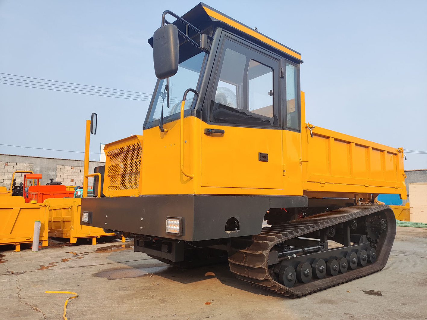 6-10 Tons Agricultural Dump Truck Mini Dump Woodland Mining Rubber Small Crawler Dumper Truck