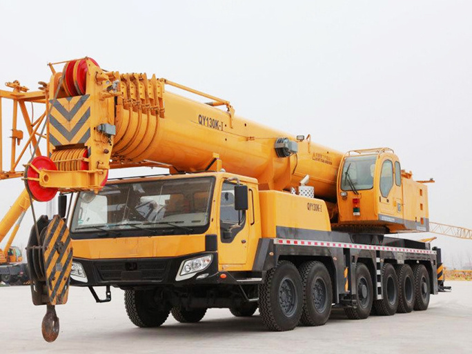 Hot Sale 130 Ton Crane Truck QY130KH with 100.8m Lifting Height China Top Brand