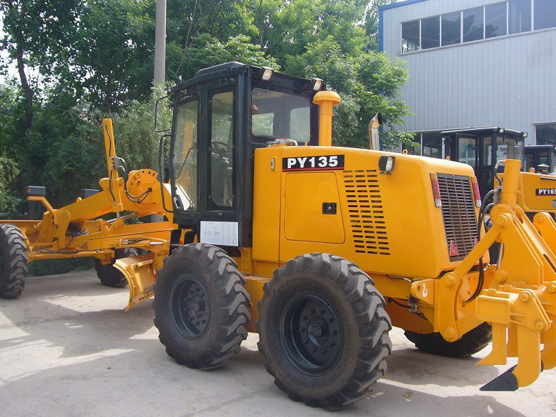 Motor Grader Tractor Grader Mini Road Grader PY135C