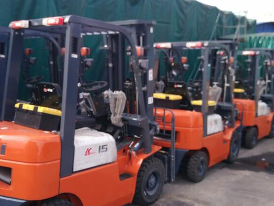 1.5 ton mini Grua Horquilla Container Fork Lift Big Diesel Forklift With Dual Tires CPCD15