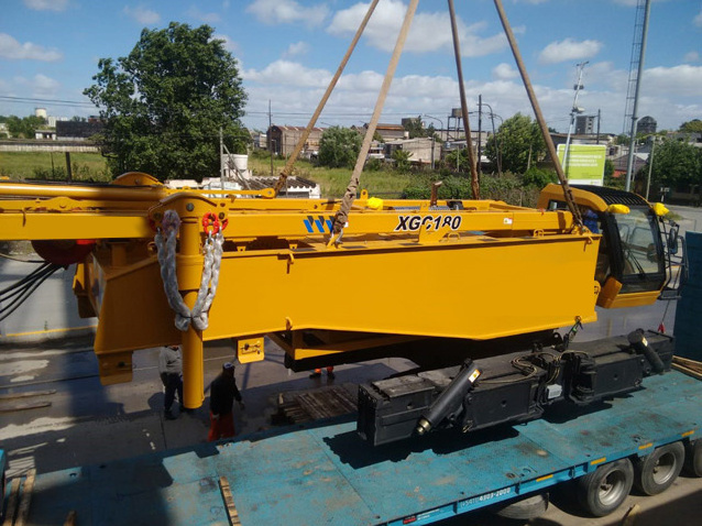 Mini XGC300 300 Ton Mobile Hydraulic Crawler Crane With Low Price