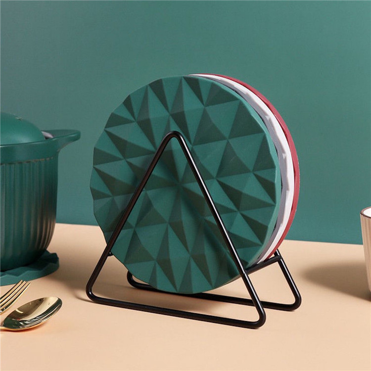 Metal Iron Triangle Coaster Holder Metal Storage Holders Rack Non-Slip Kitchen Dish Display Charger Dinner Plate Coaster Stand