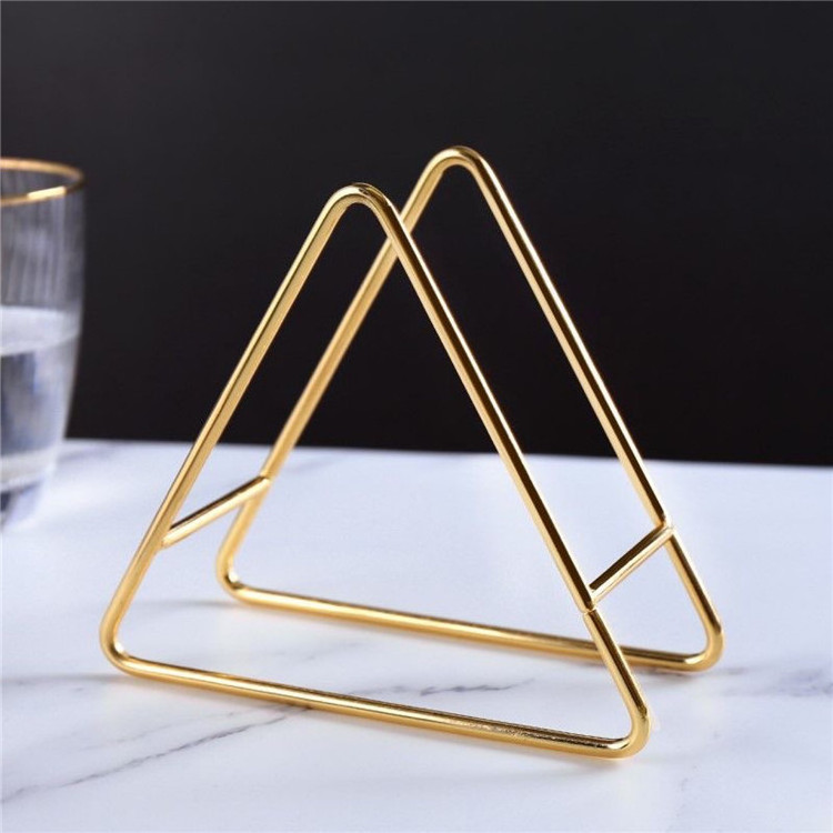 Metal Iron Triangle Coaster Holder Metal Storage Holders Rack Non-Slip Kitchen Dish Display Charger Dinner Plate Coaster Stand