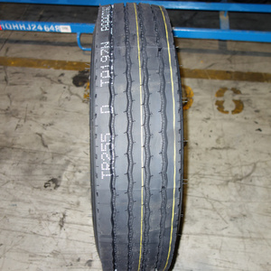 Top quality China Sunny brand truck tire 700 16 750 16 825 16 900 20