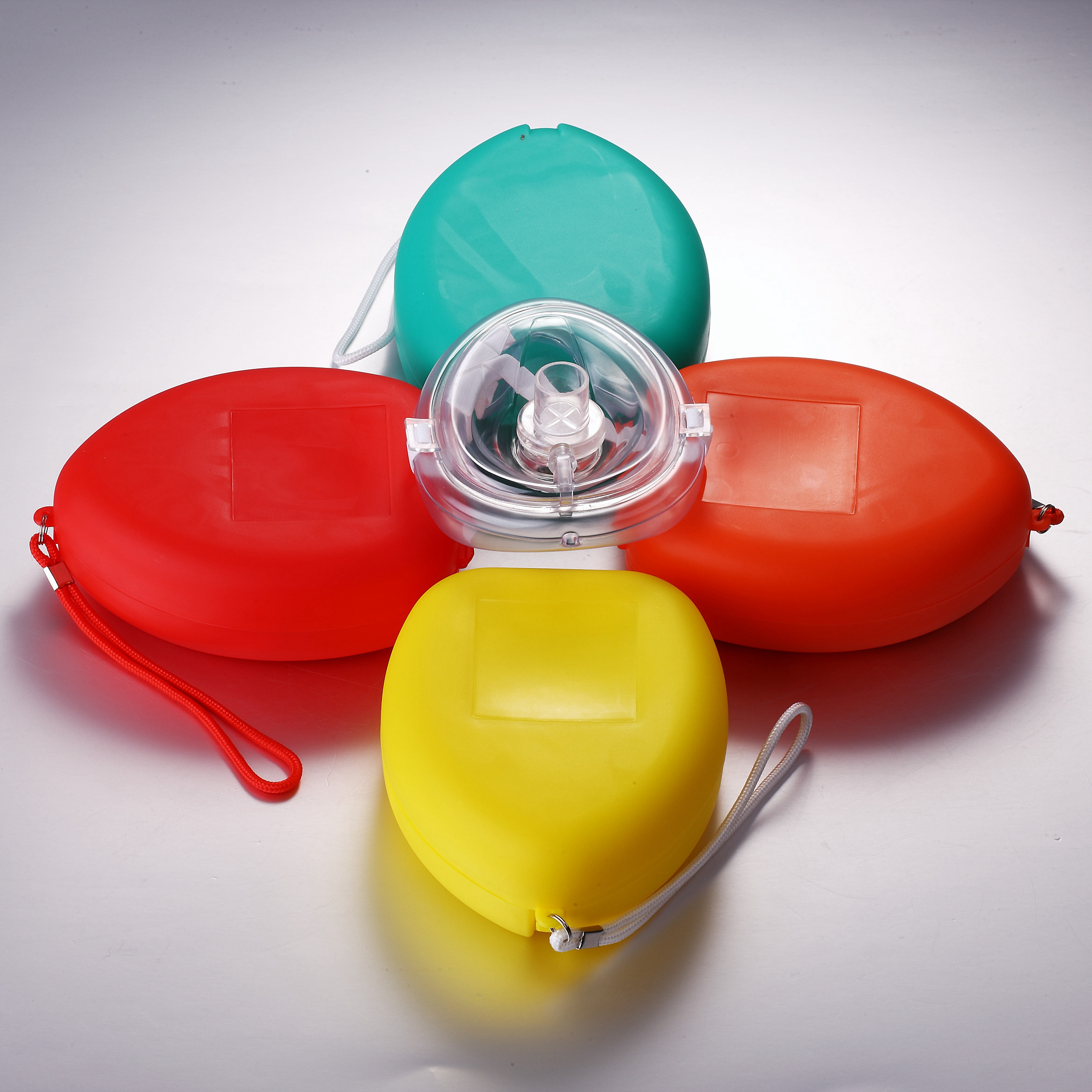 First Aid Disposable Adult CPR Rescue Mask With Replaceable One-way Valve And Filter