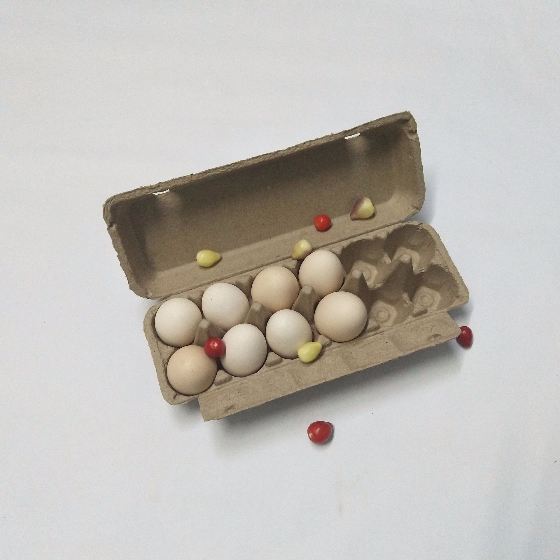 Cheap paper pulp egg carton of 12 cavities