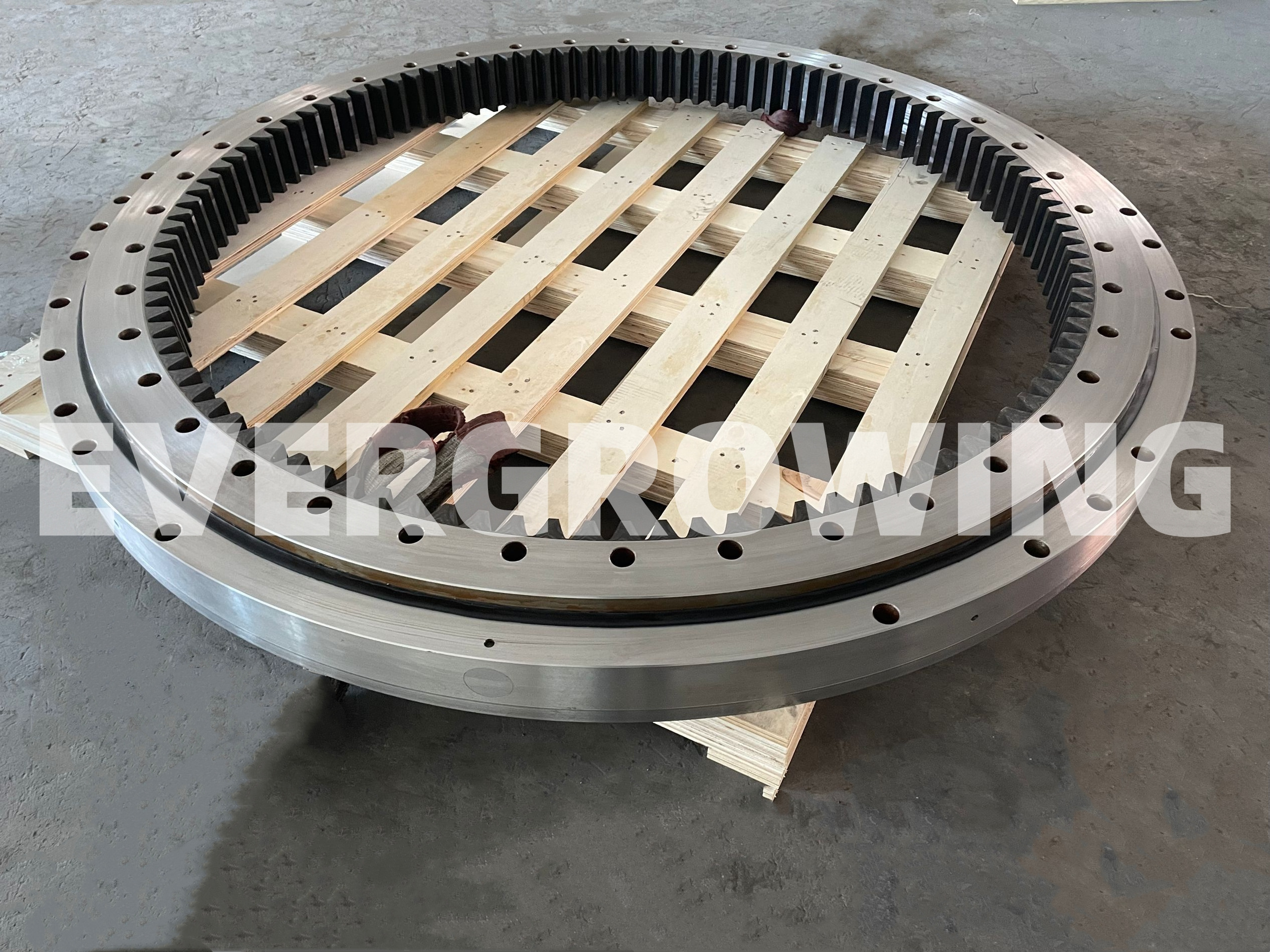 Slewing Bearing  for Hitachi KH180-3 Crawler Crane Undercarriage Parts Manufacturer