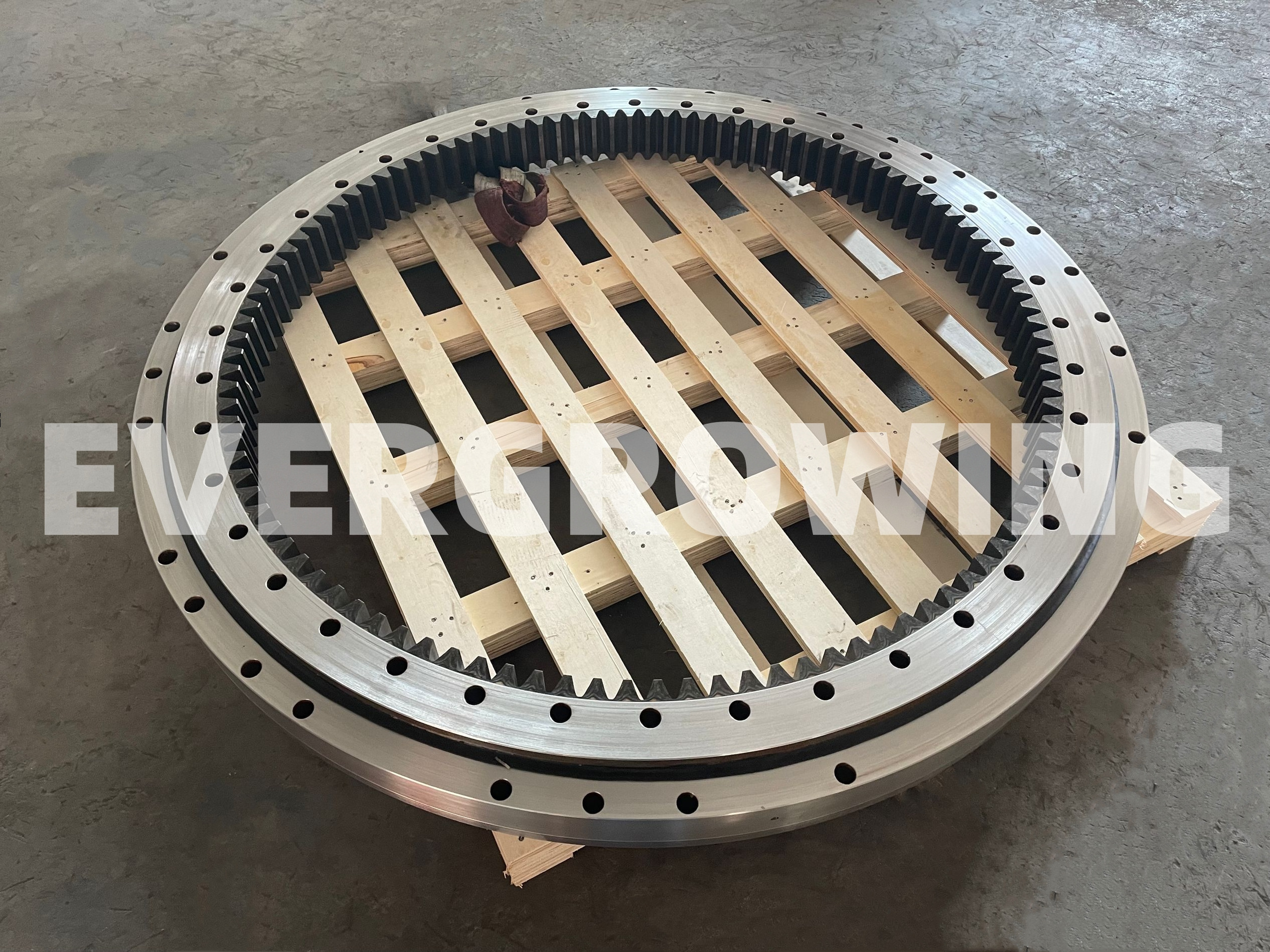 Slewing Bearing  for Hitachi KH180-3 Crawler Crane Undercarriage Parts Manufacturer