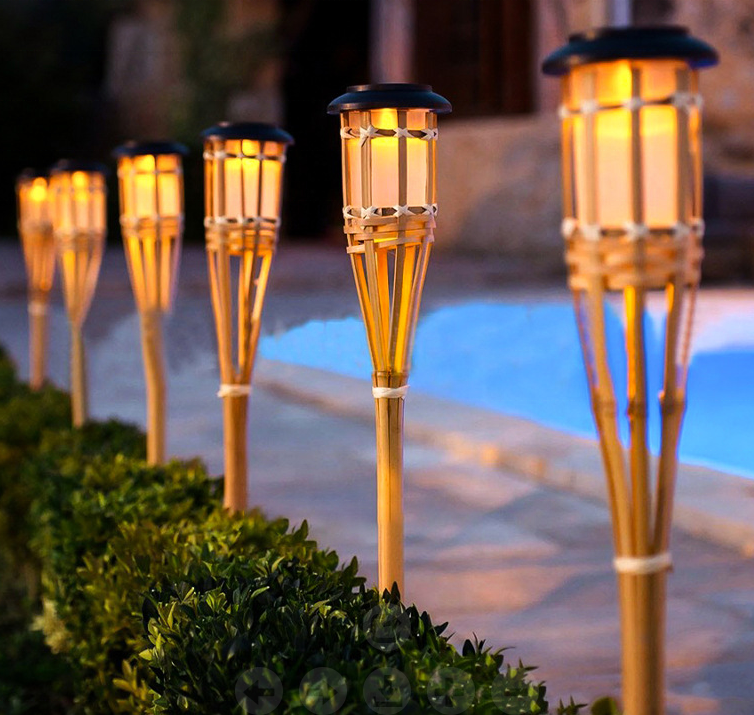 Outdoor Landscape Lighting Solar Garden Stake Lights