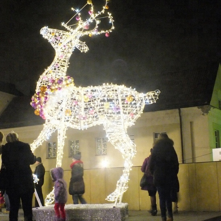 High Quality Outdoor Giant Decoration Acrylic Reindeer Holiday 3d Christmas Deer LED Motif Light