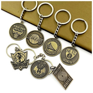 good stock metal N BA branded keychain US basketball teams Lakers Heat Warriors Clippers Celtics Bulls sport keychain