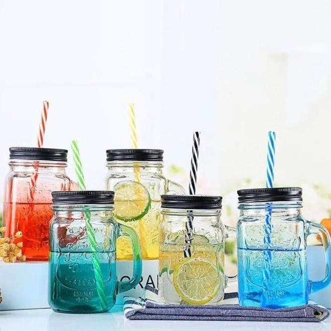 Hot Selling 480ml glass juice mason jar  with tin lid and straw clear dispenser glass bottle with emboss logo and handle