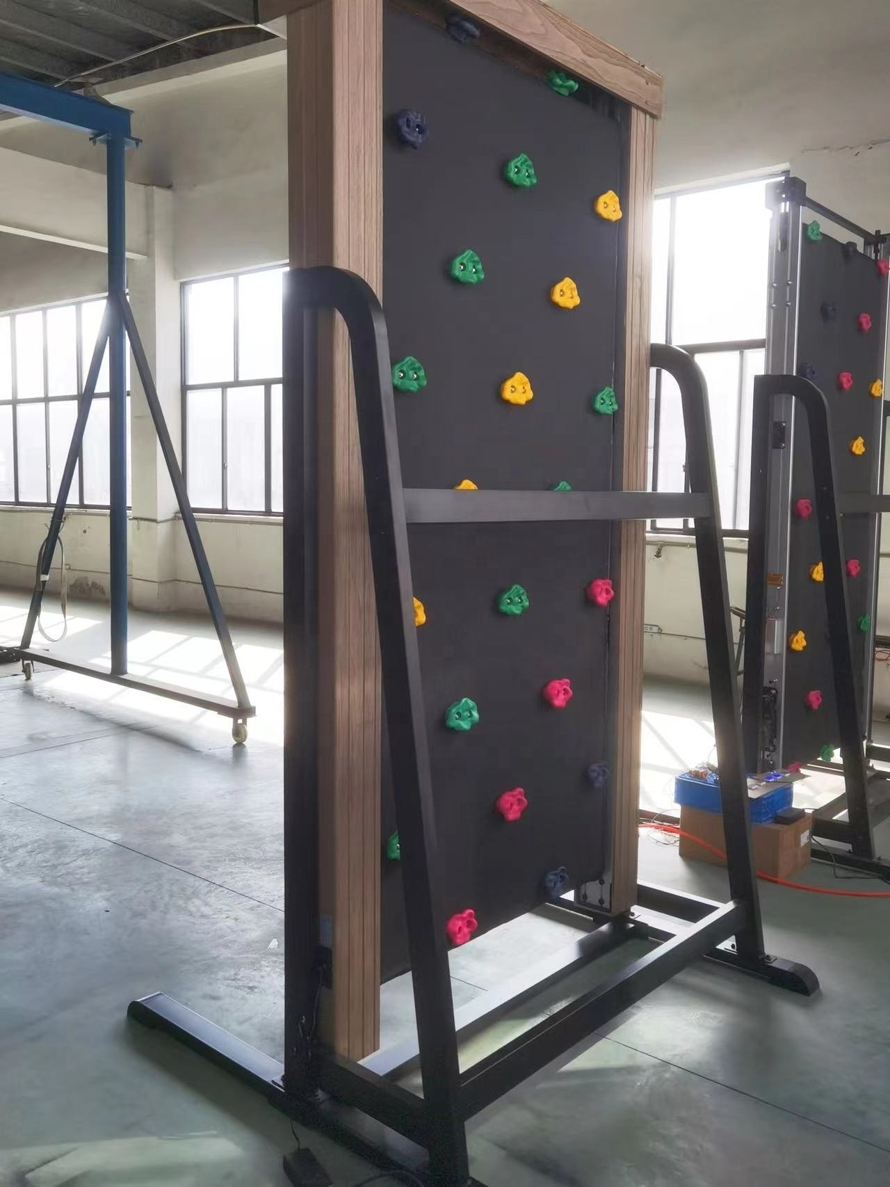 2023 new release automatic rock climbing machine portable treadwall climbing wall for climbing training