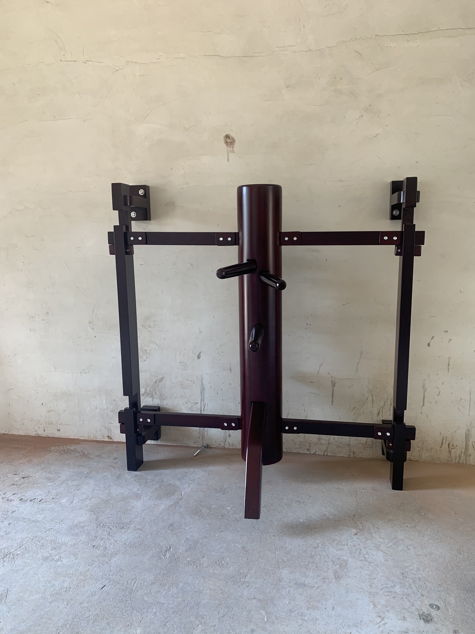 Traditional Solid Wooden Wall Mounted Wing Chun Dummy for Kung Fu and Wushu Practice