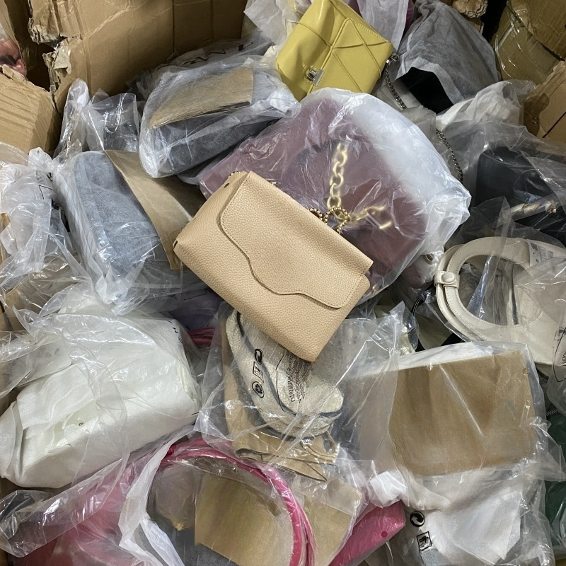 Fashionable street style mixed Casual lady handbags stock lot direct from factory for sale inventory clearance bags