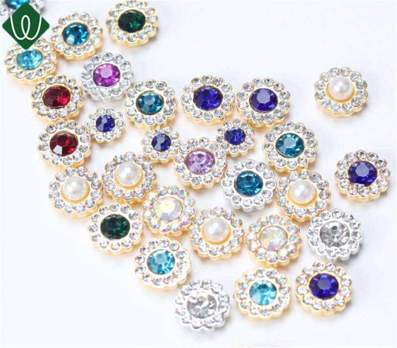 Sunflow Shape Diamond Crystal Rhinestone Buttons