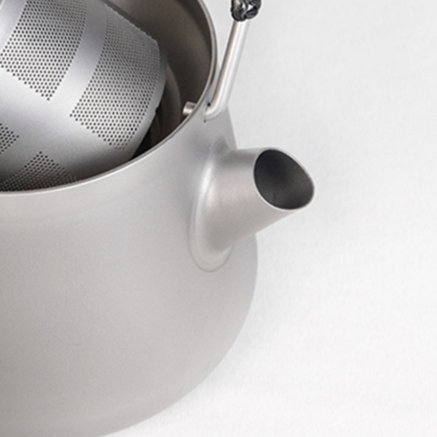 Modern Design Titanium Kettle for Outdoor Camping Picnic Fast & Easy Heating for Water Coffee Tea