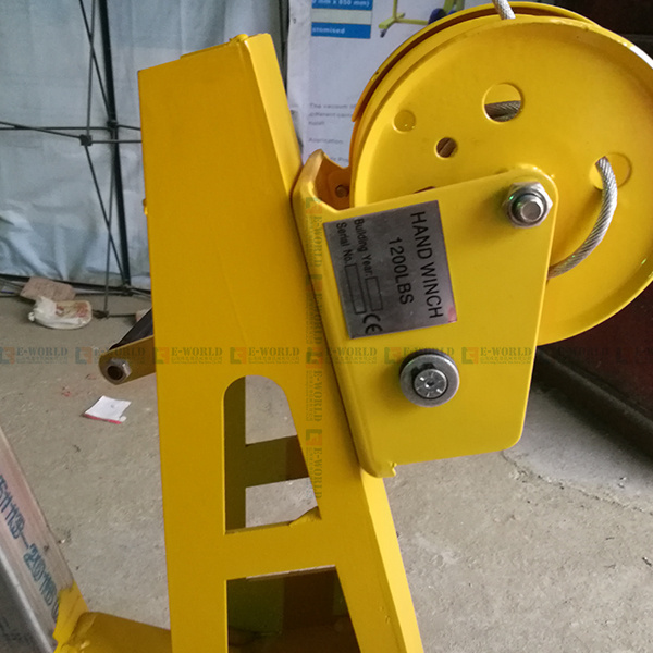 Reliable performance Hot Selling Glass Carrying Lifting Machine With Electrical Sucker Drive