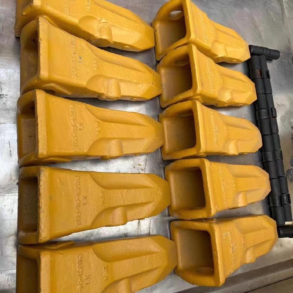 High Quality Sany Komatsu Parts Bulldozer Wheel Loader Excavator Attachments Backhoe Heavy Duty Rock Bucket Teeth For Sale