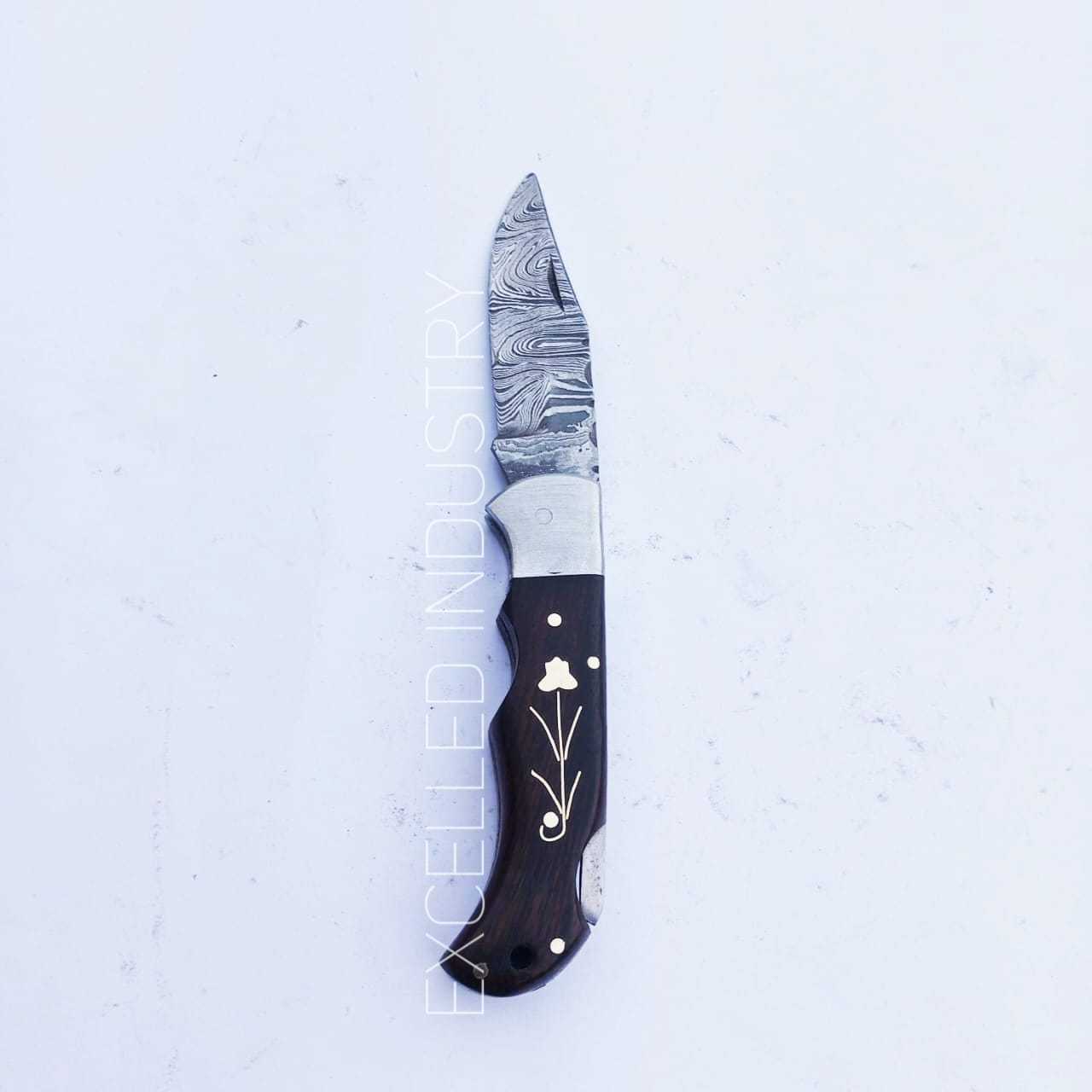 Wholesale Hot Selling Damascus Steel Folding Knife Outdoor Pocket Knife Wooden Handle With Leather Sheath