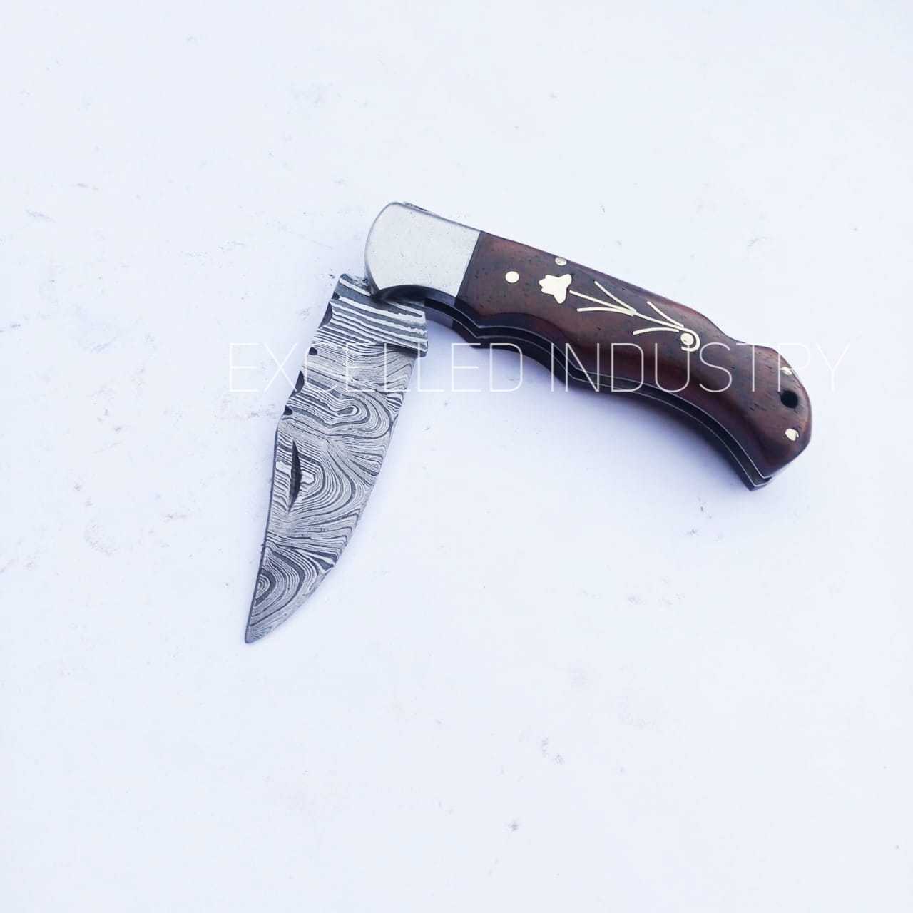 Wholesale Hot Selling Damascus Steel Folding Knife Outdoor Pocket Knife Wooden Handle With Leather Sheath