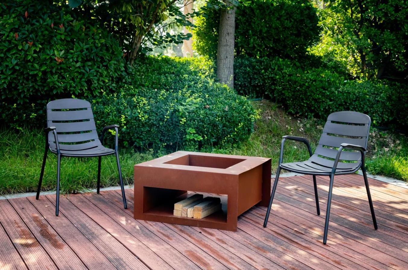 outdoor Corten Steel fire pit table