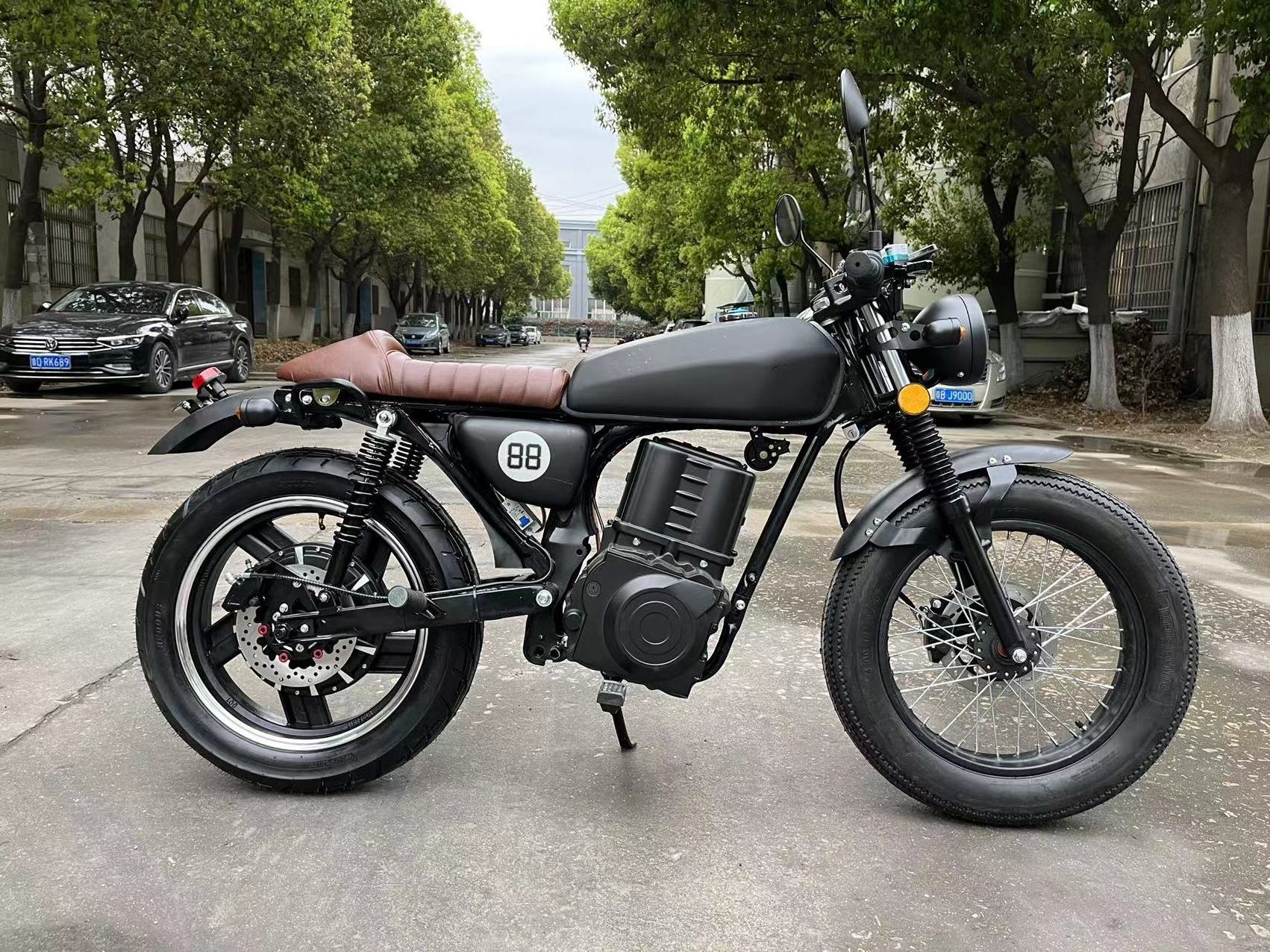 High Speed Electric Motorcycle Retro CG Electric Scooter 2000W