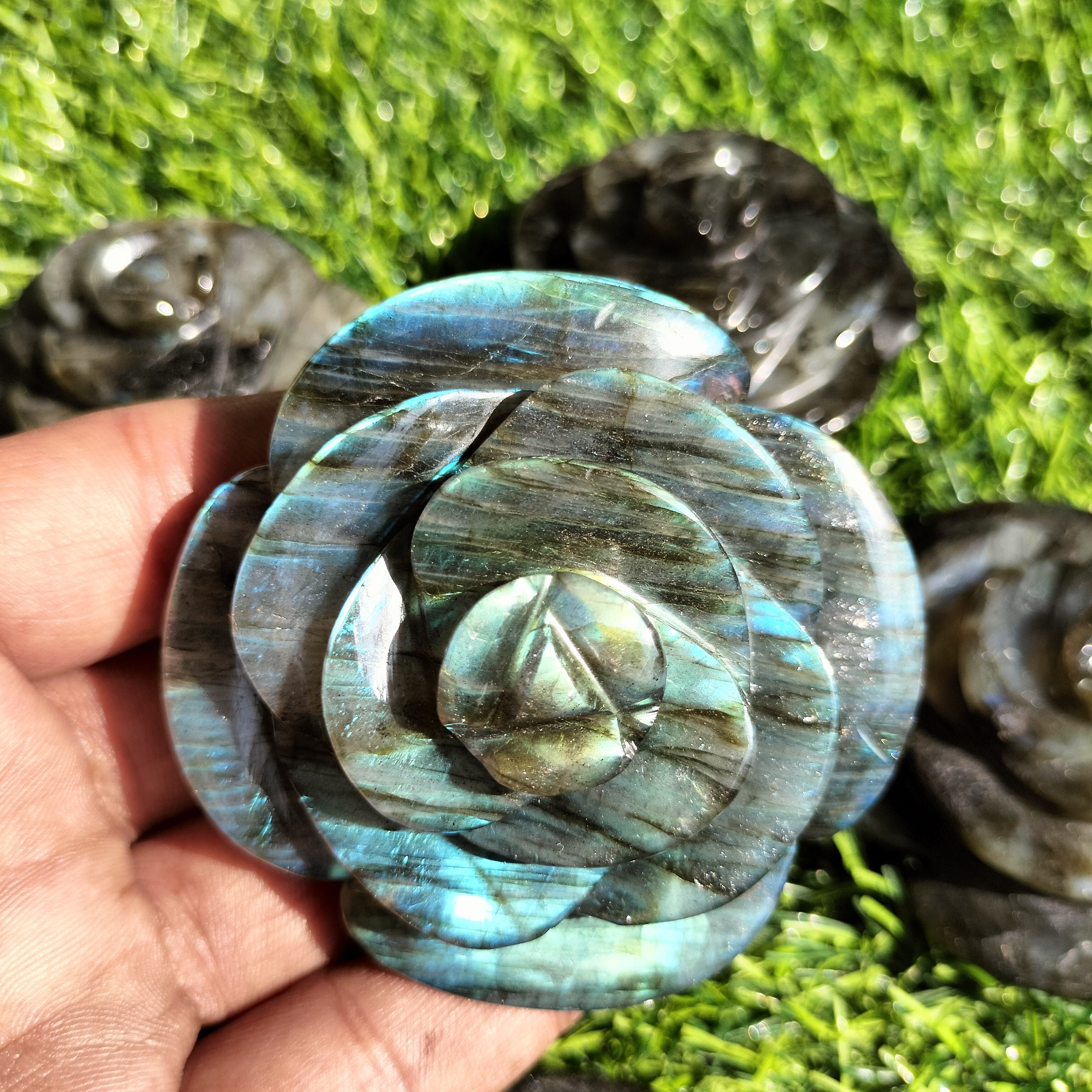 Exclusive Hand Carved Crystal Cabochon Premium Natural Blue Flash Labradorite Rose Flower For Sale Crystal Flower For Gift