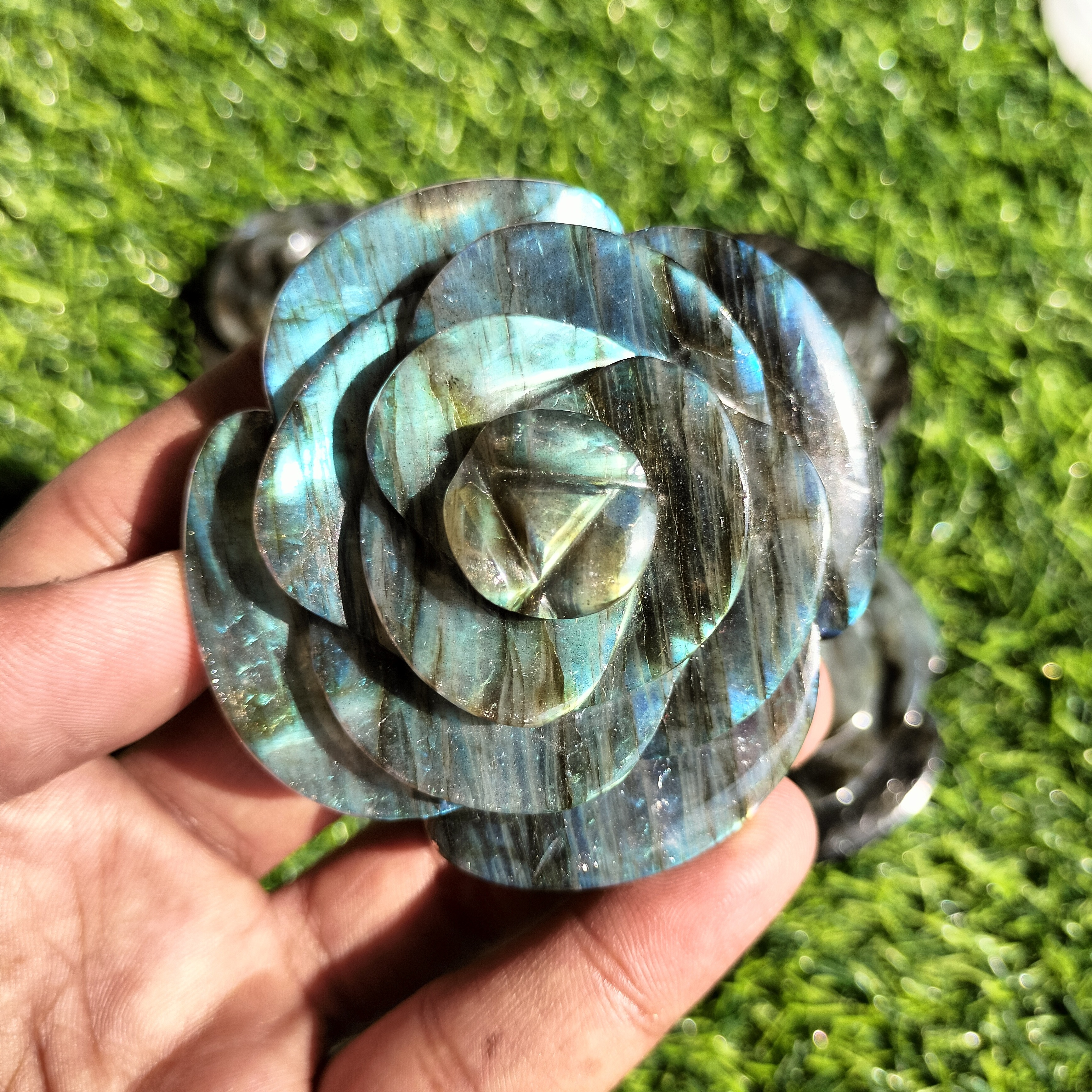 Exclusive Hand Carved Crystal Cabochon Premium Natural Blue Flash Labradorite Rose Flower For Sale Crystal Flower For Gift