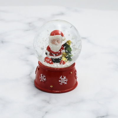 Custom Handpainted Polyresin Christmas Holiday Decoration Gift Glass Mucial Snowball