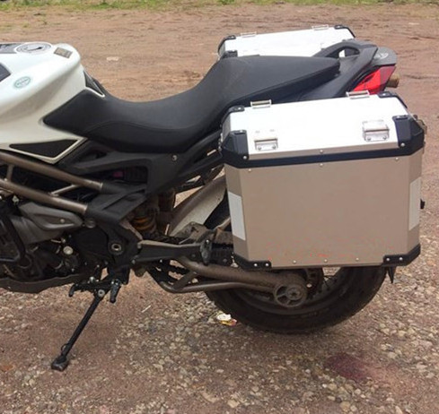 Motorcycle delivery food box with advertising White pannier Aluminium Side  rear items  For SUZUKI GW250