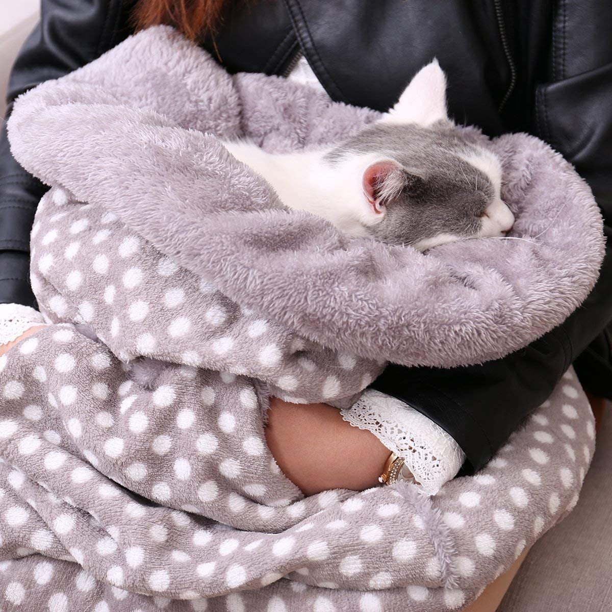 Cat Sleeping Bag Fleece Soft Self Warming Washable Cat Dog Beds Snuggle Sack Blanket