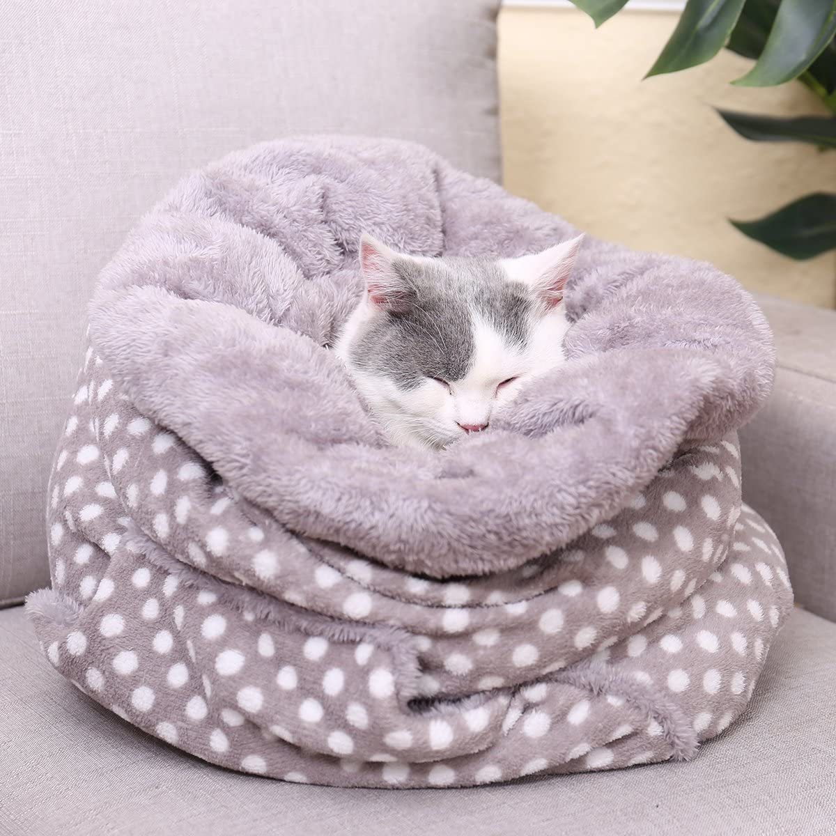 Cat Sleeping Bag Fleece Soft Self Warming Washable Cat Dog Beds Snuggle Sack Blanket