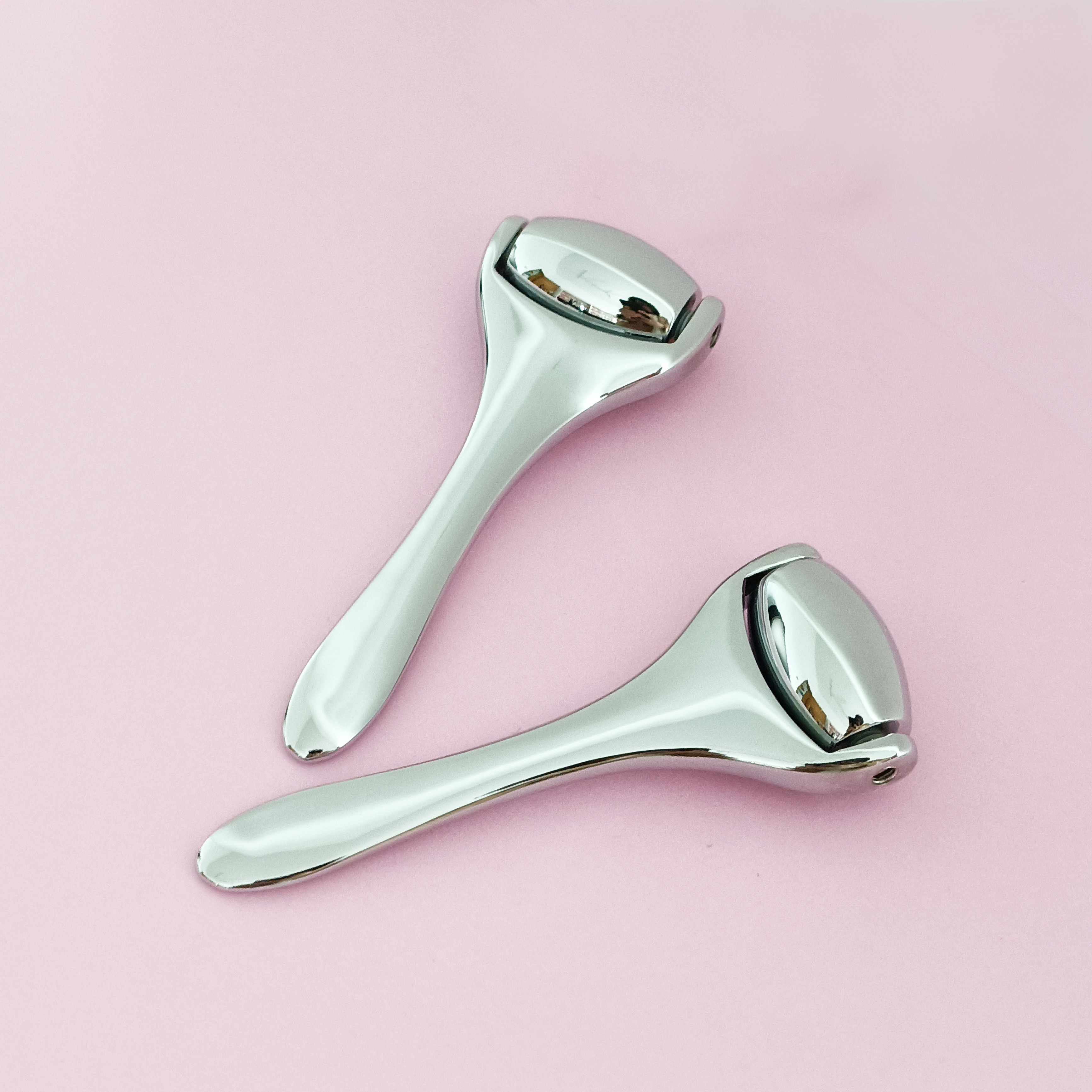 Neck And Face Lift Tool Face Sculptor Beauty Roller 2023 V-shape Zinc Alloy 3d Facial Massage Roller Y Shape Metal Face Roller