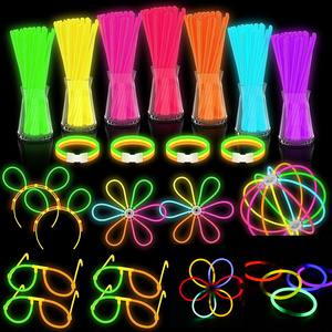 100 Pack Glow Sticks Bulk Party Bracelets Necklace Butterfly Glow Stick For Cheer Clubbing