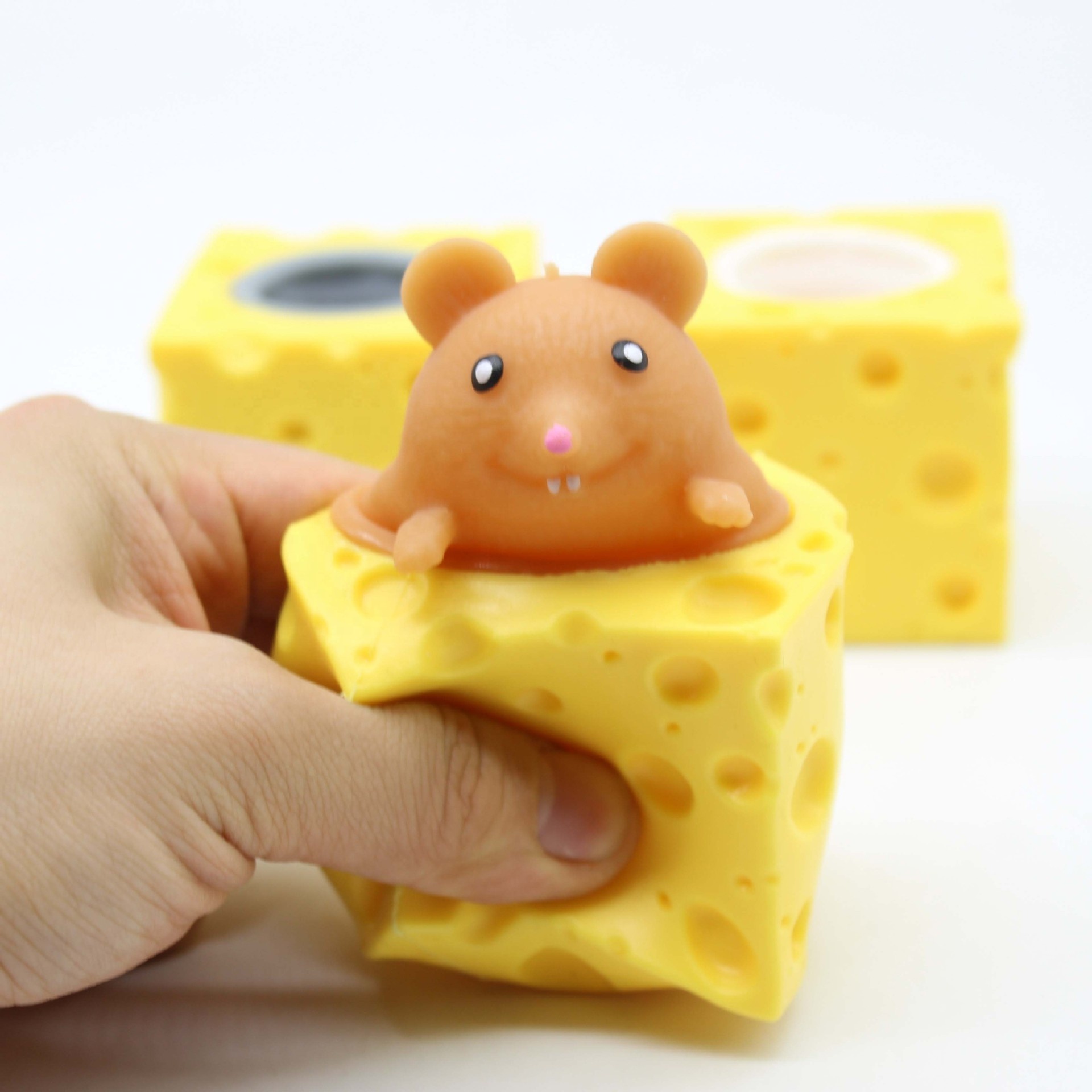 TIKTOK Amazon Hot sales Cheese Mouse Squeeze Toy Cheese Mice Cute Decompression Squeeze Toy