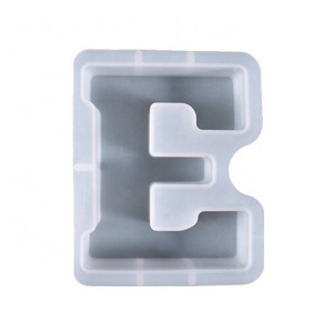 Hot Selling 7.1 Inch 3D 26 English Letters Silicone Mould Large Alphabet Mold for Home Decoration