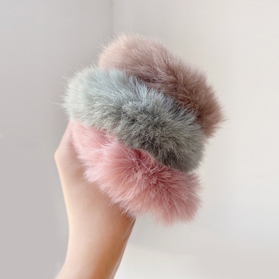 Autumn and winter INS fashion warm plush hair scrunchies sweety high end wholesale plush scrunchies plush animal scrunchy 2021