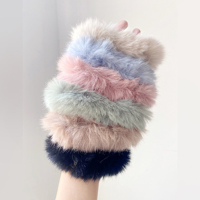 Autumn and winter INS fashion warm plush hair scrunchies sweety high end wholesale plush scrunchies plush animal scrunchy 2021