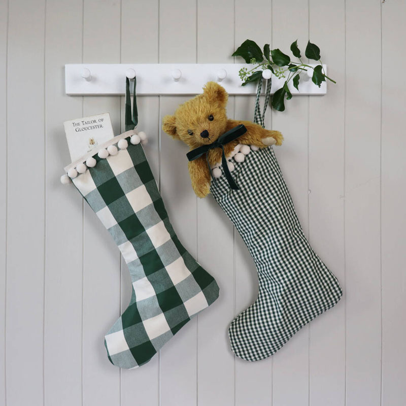 Wholesale Luxury Christmas Stockings Plaid Cotton Christmas Stocking Holder Stand