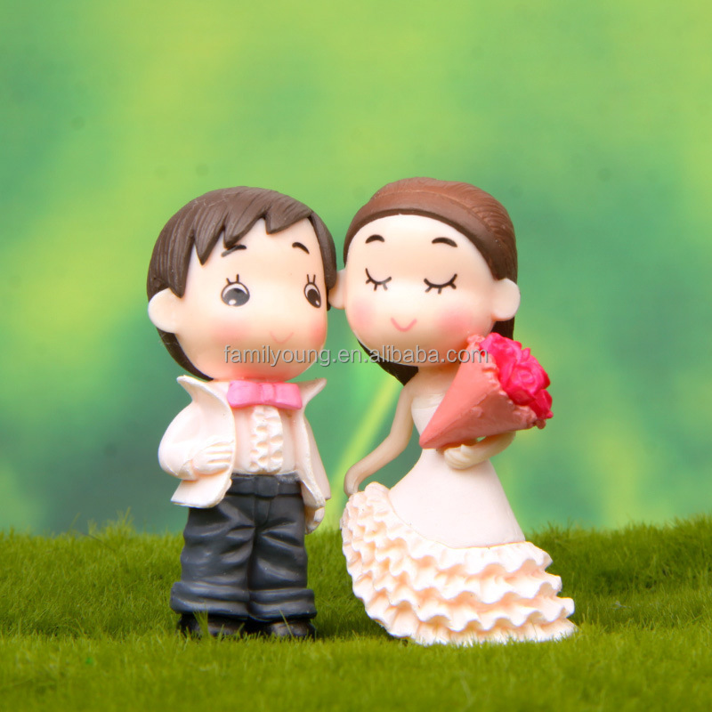 2Pcs Sweet Lover Couple Figurine Miniatures Fairy Garden Gnome Moss Terrariums Resin Crafts Wedding Decoration Micro Landscape